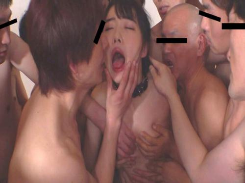 Bạo dâm cô em xinh đẹp